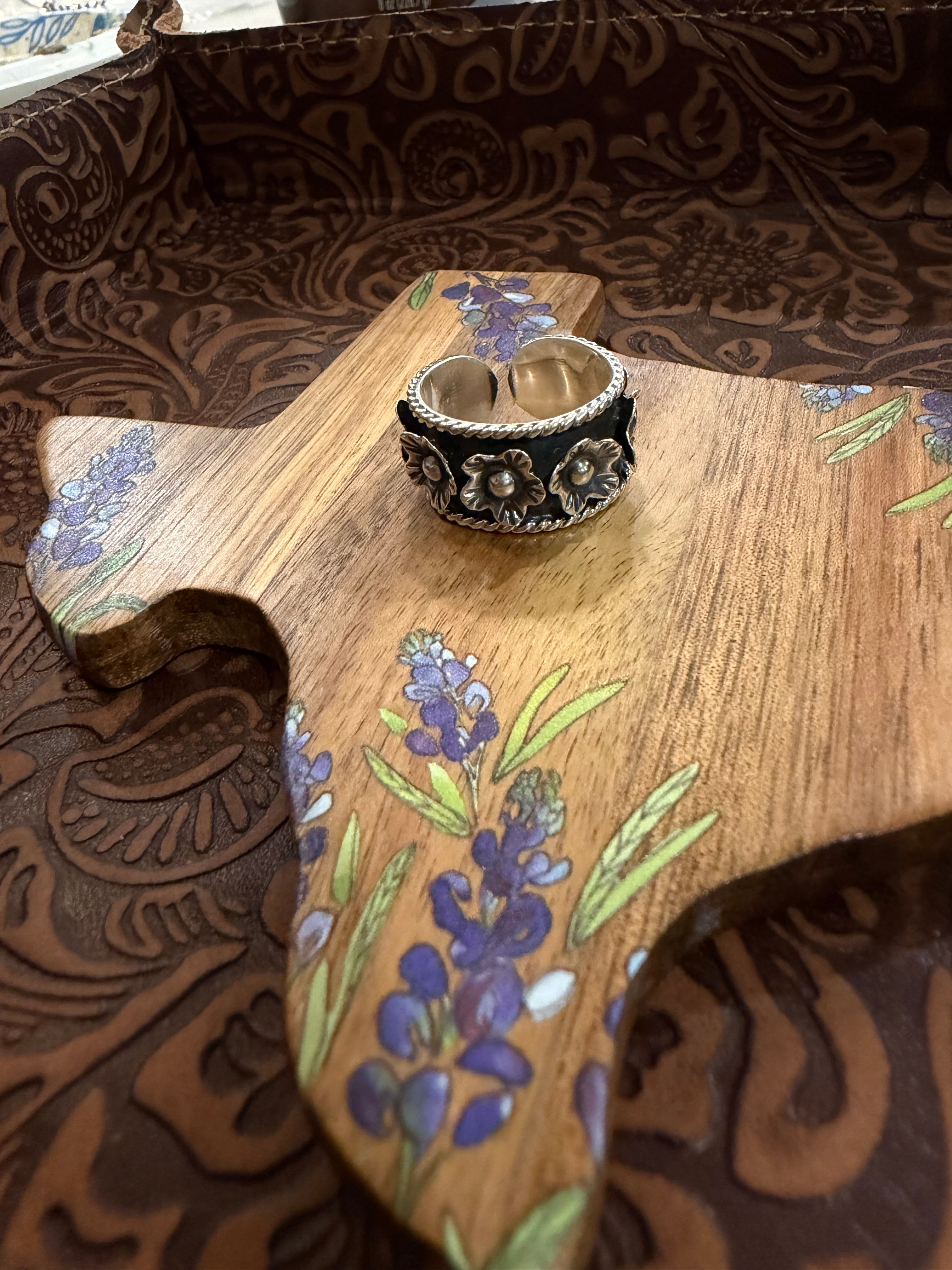 Taxco Flower Band ring